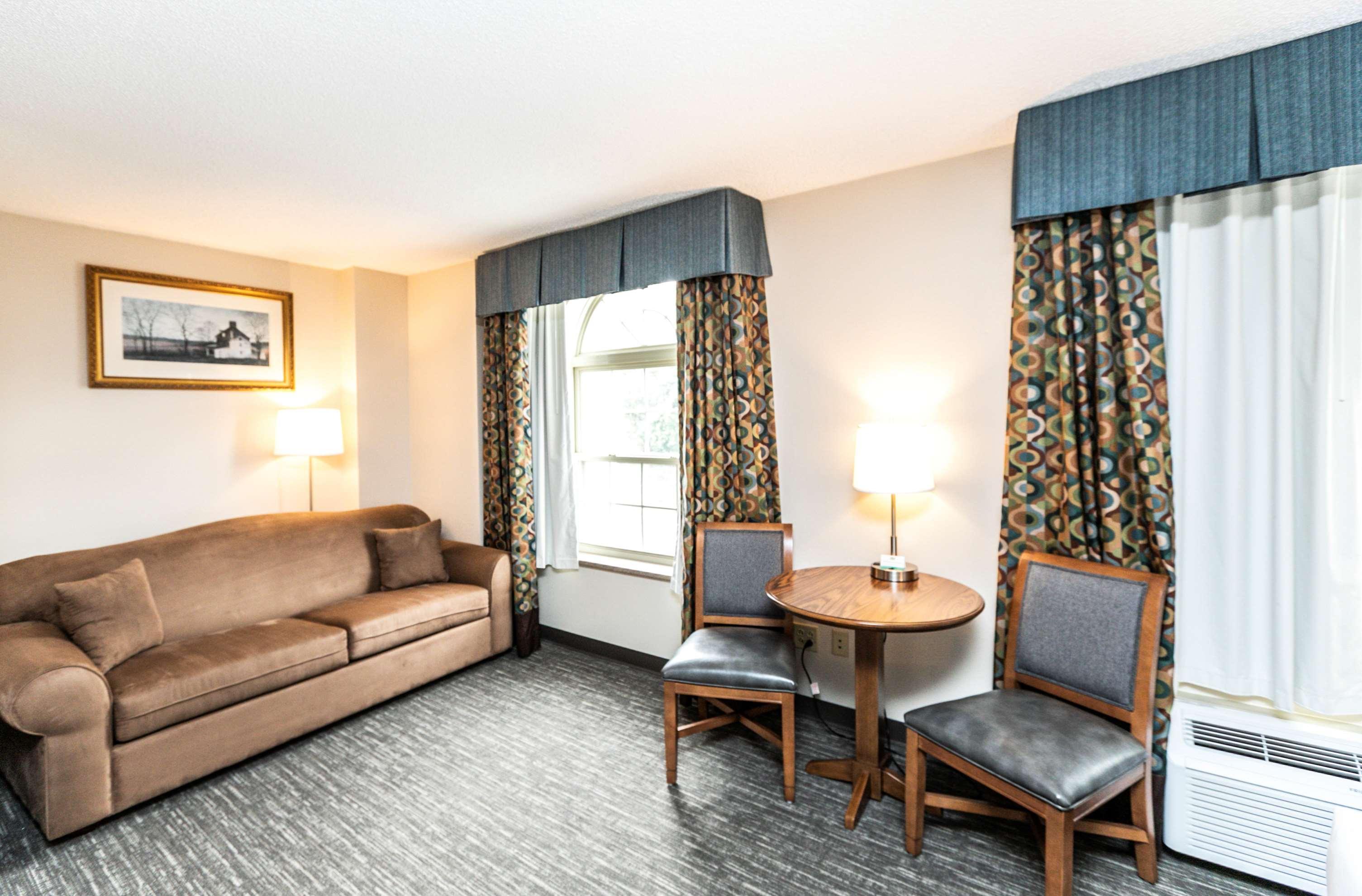 Surestay By Western Hershey Hotel