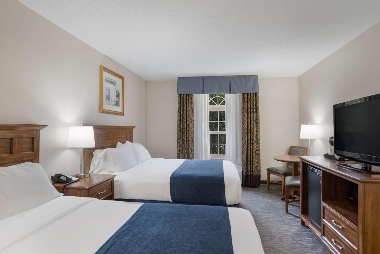 Surestay By Western Hershey Hotel
