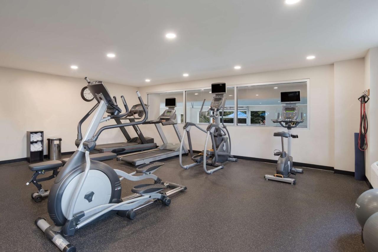 Hotel Surestay By Western Hershey 3*