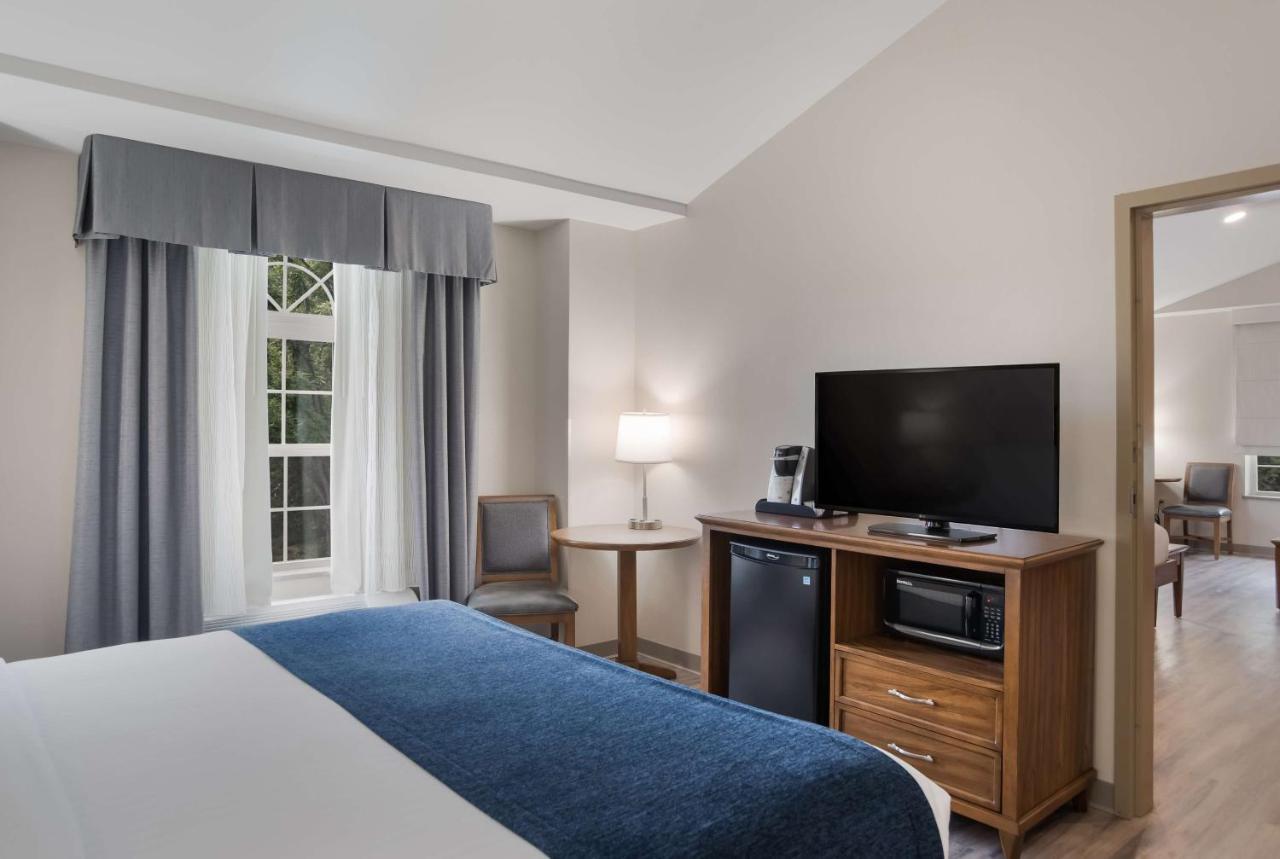 Surestay By Western Hershey 3*