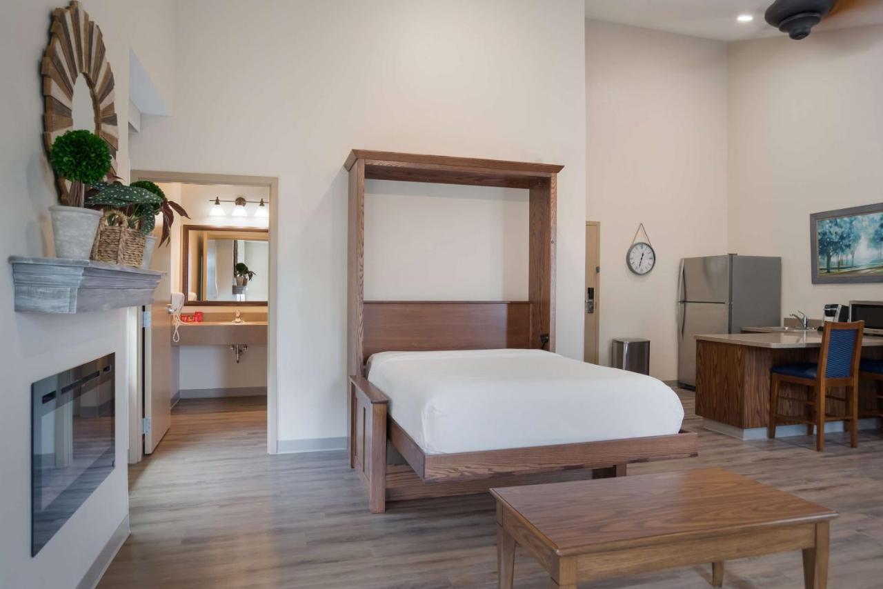 Hotel Surestay By Western Hershey Elizabethtown